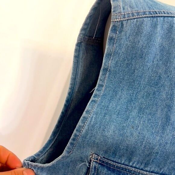 Oversized denim vests - Picture 4 of 10